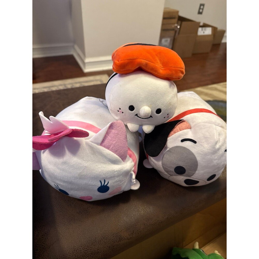 Disney Tsum Tsum Bundles of stuffed animala